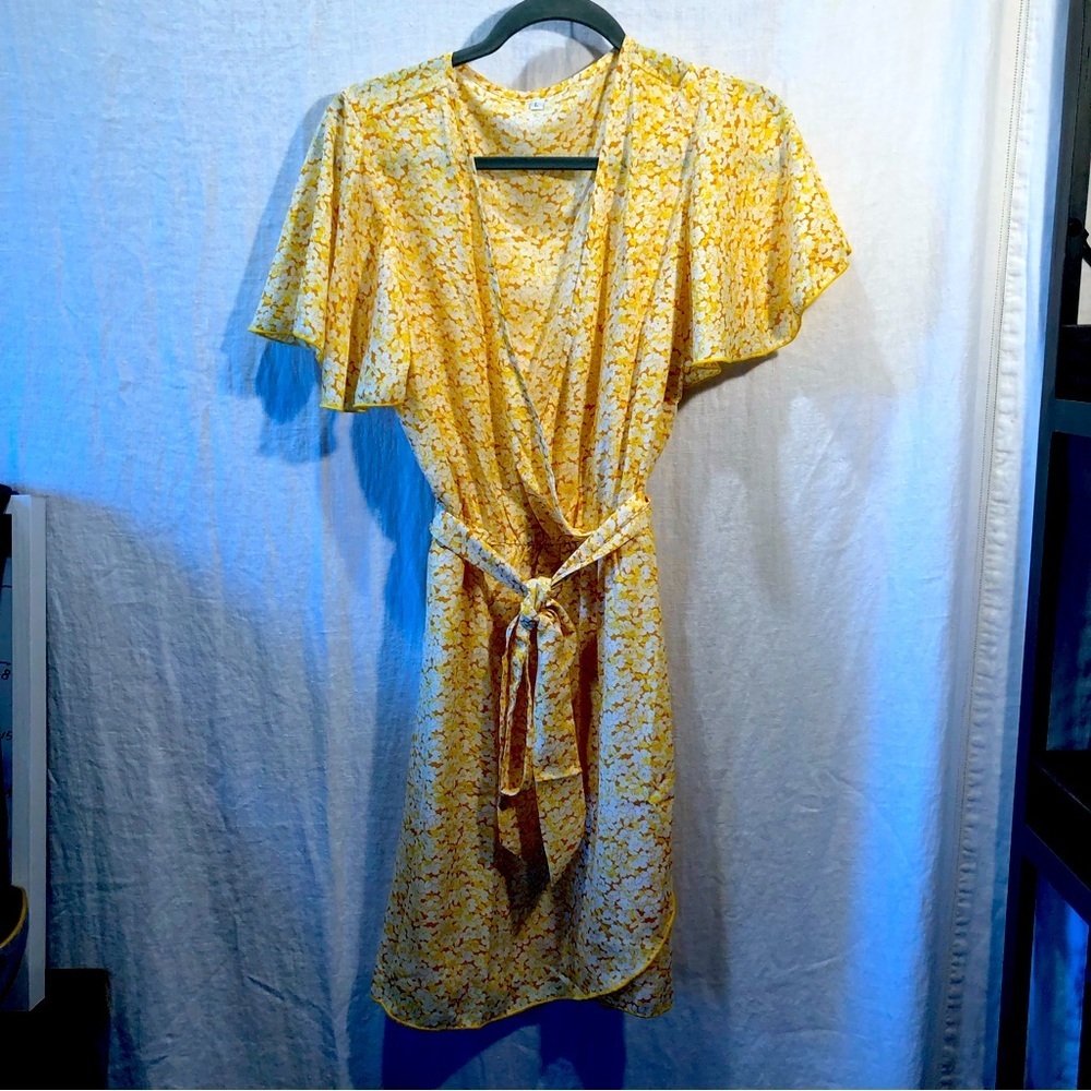Unbranded summer faux wrap dress mini yellow and gold floral belted L